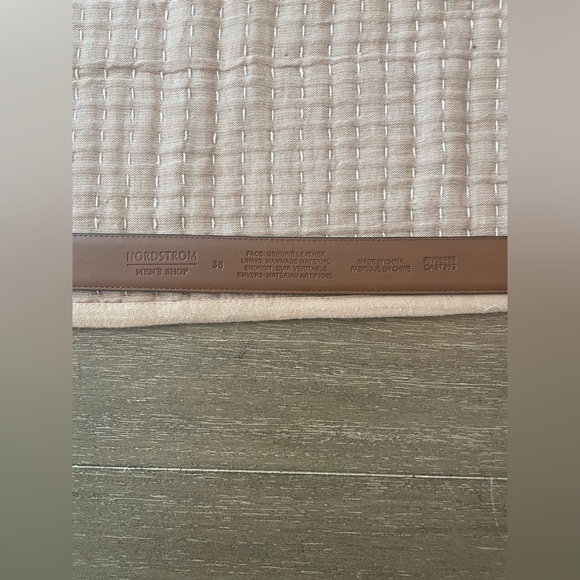 NORDSTROM Mercer Leather Belt Size 36 - Picture 3 of 5